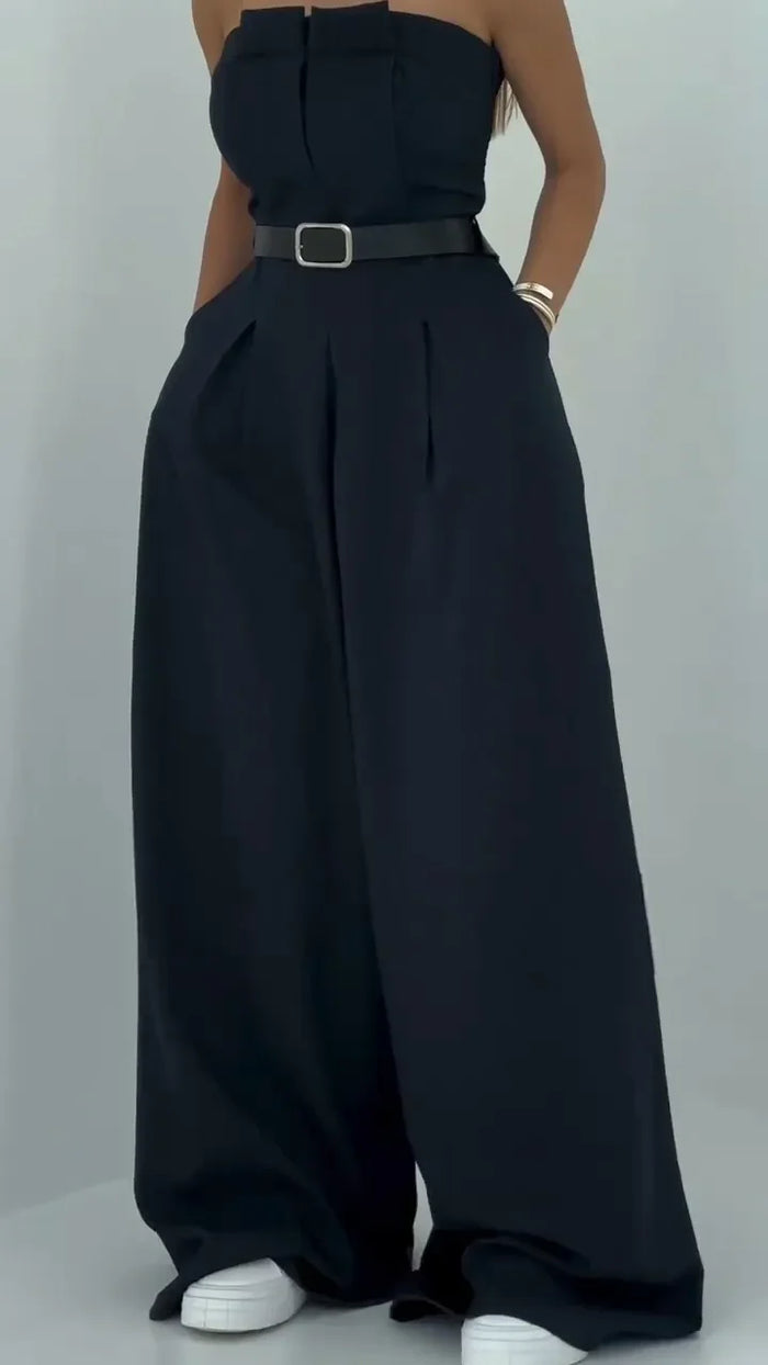 Mono Traje 'Black Elegance': Sofisticación de Dos Piezas, Silueta Impecable