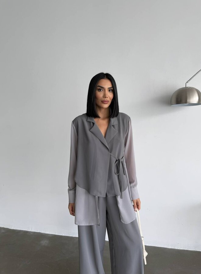 Conjunto "Chiffon Chic": La Fusión Perfecta de Confort y Glamour