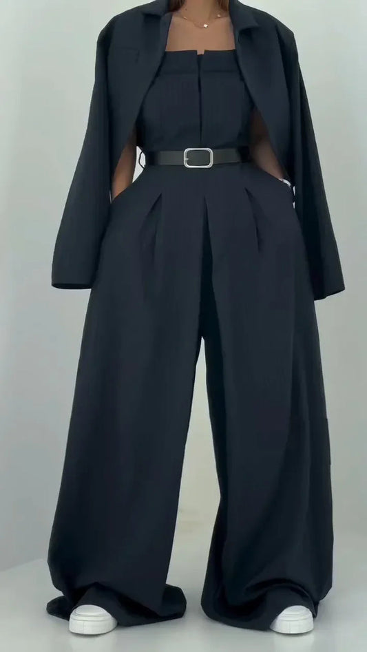 Mono Traje 'Black Elegance': Sofisticación de Dos Piezas, Silueta Impecable