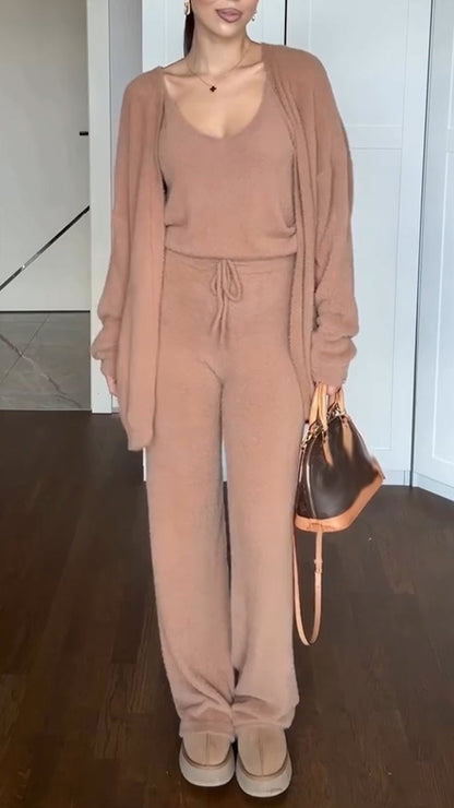 Conjunto Yeri - El Trío Imbatible: Sastrería Casual y Versátil