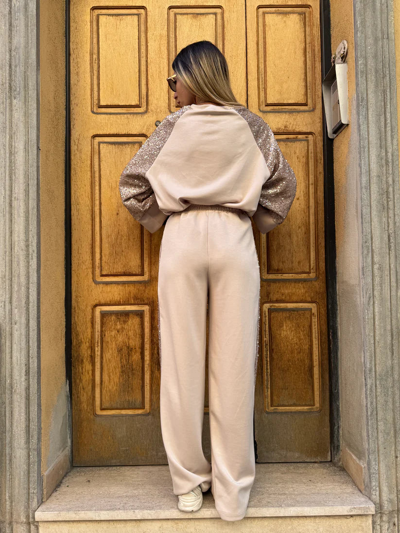 Conjunto Glam: Elegancia Nocturna con Brillo Sutil