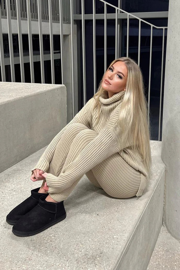 Conjunto Soft Knit: Calidez, Suavidad y Estilo Natural