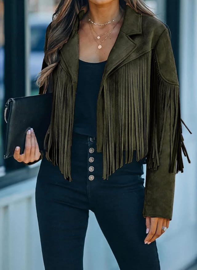 Chaqueta 'Wild Fringe': Espíritu Rebelde con Flecos y Textura de Ante