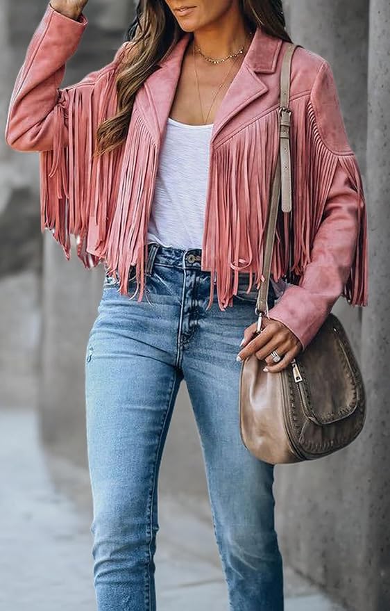 Chaqueta 'Wild Fringe': Espíritu Rebelde con Flecos y Textura de Ante