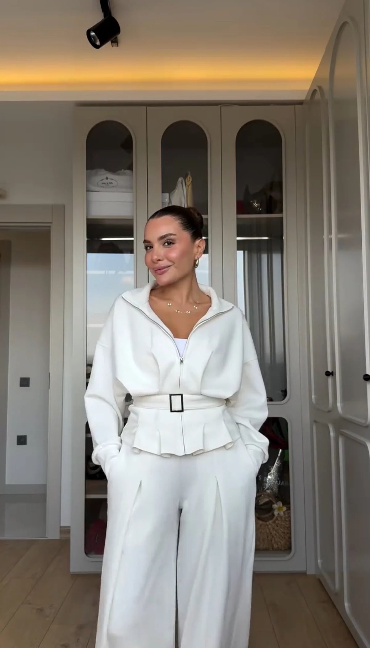 Conjunto Premium Belted SoftFit™ – Calidez, Estilo y Silueta Definida