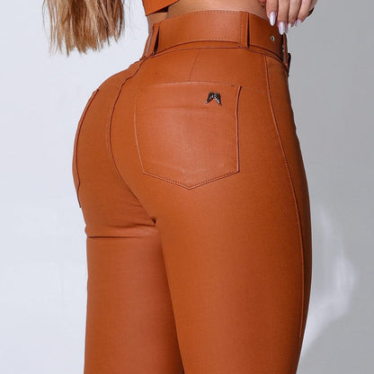 Pantalón Tifany: El Efecto Levantaglúteos que Viste con Sofisticación Flare