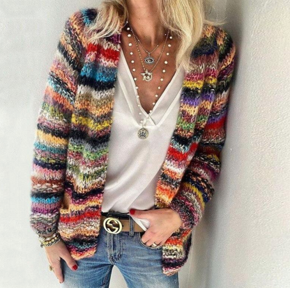 Cárdigan 'Rainbow Knit': Un Toque de Color y Comodidad para tu Día