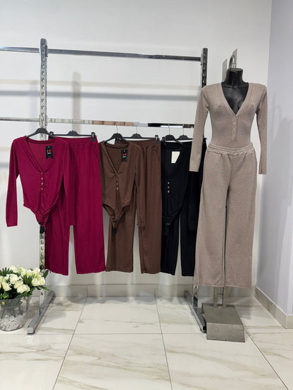 ✨ Conjunto Lara: La Definición de Elegancia Refinada ✨