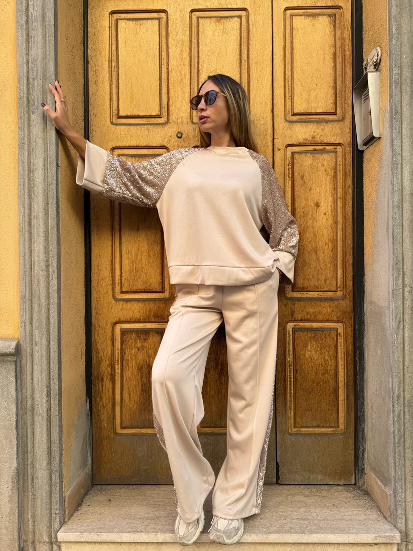 Conjunto Glam: Elegancia Nocturna con Brillo Sutil