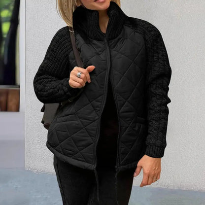 Chaqueta Acolchada KnitMix: Calidez y Estilo en una Sola Prenda