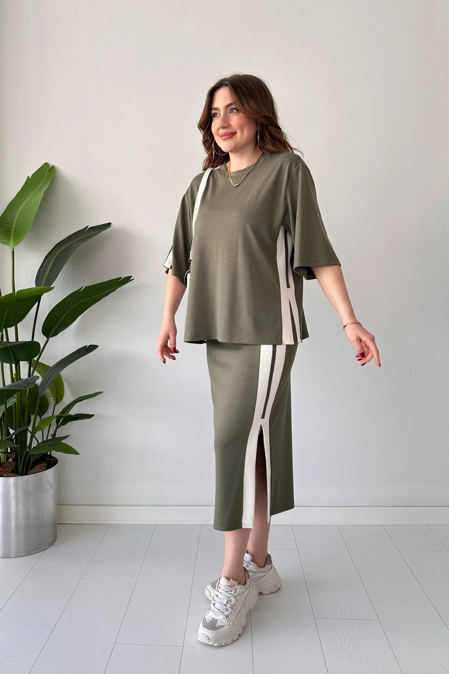 Conjunto Sporty Chic Line™ – Comodidad Moderna con un Toque Minimalista