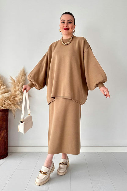 Conjunto Elegante de Falda: Sofisticación Versátil para Otoño e Invierno