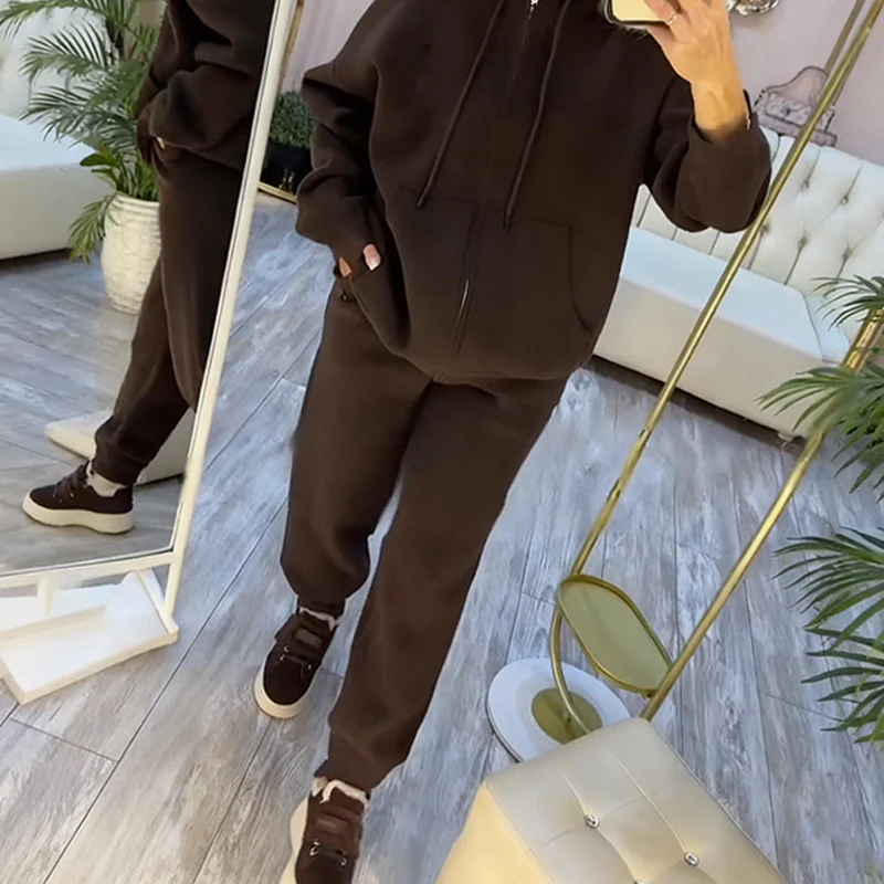 Conjunto CozyFit: Comodidad Sofisticada para tu Día a Día