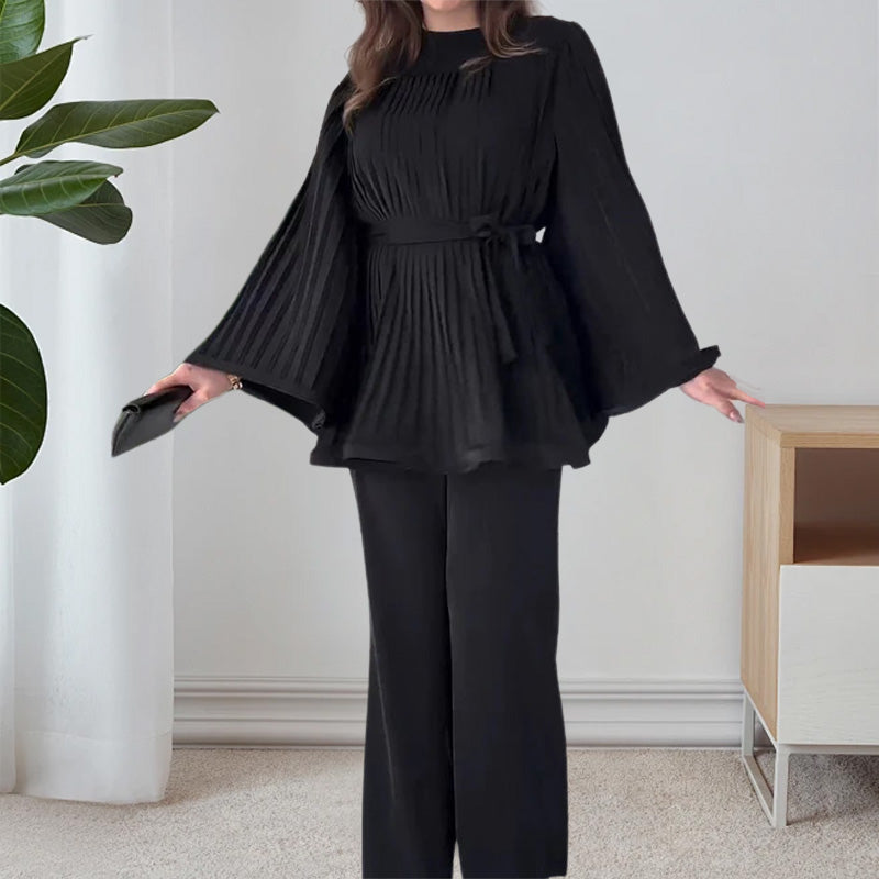 Conjunto de Dos Piezas: Elegancia Fluida y Comodidad Total