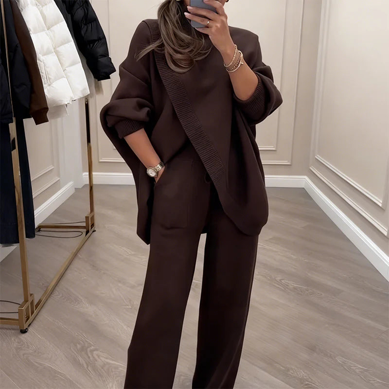 Conjunto Wrap Set: Elegancia Relajada con Estilo Contemporáneo