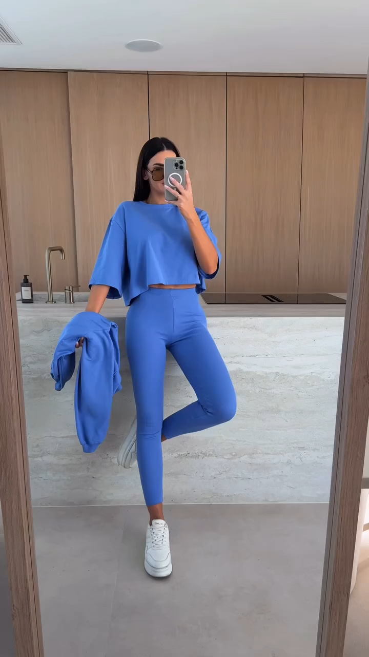 Conjunto Comfy Essential™: Comodidad Minimalista con Estilo Moderno