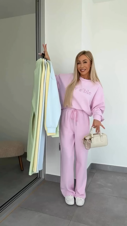 Conjunto Pastel CozyFit™ – Suavidad, Comodidad y Estilo en un Solo Look