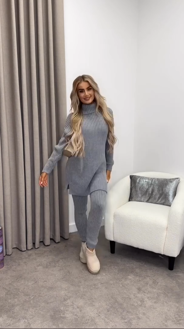 Conjunto Soft Knit: Calidez, Suavidad y Estilo Natural