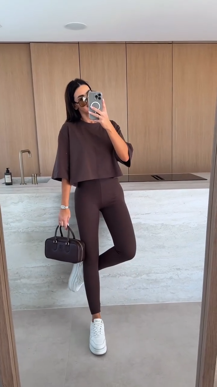 Conjunto Comfy Essential™: Comodidad Minimalista con Estilo Moderno