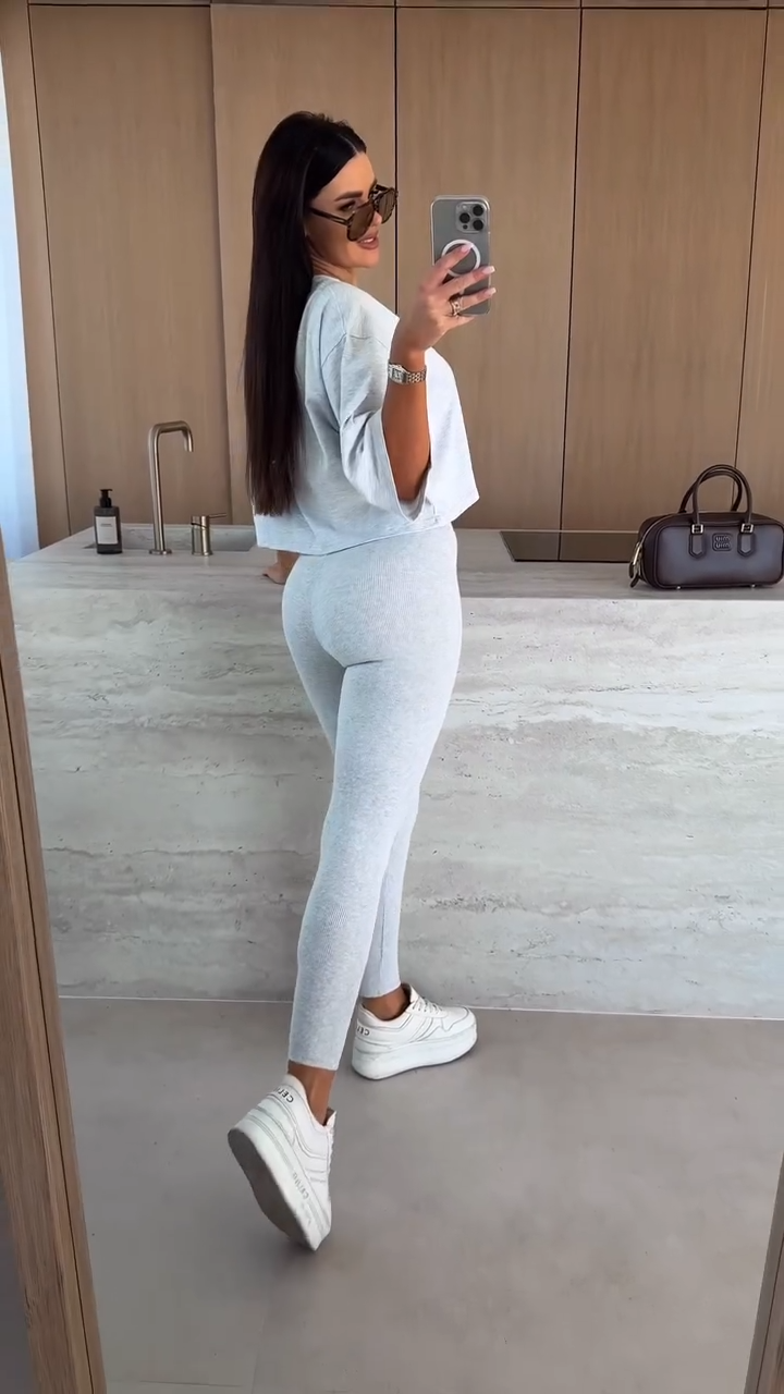 Conjunto Comfy Essential™: Comodidad Minimalista con Estilo Moderno