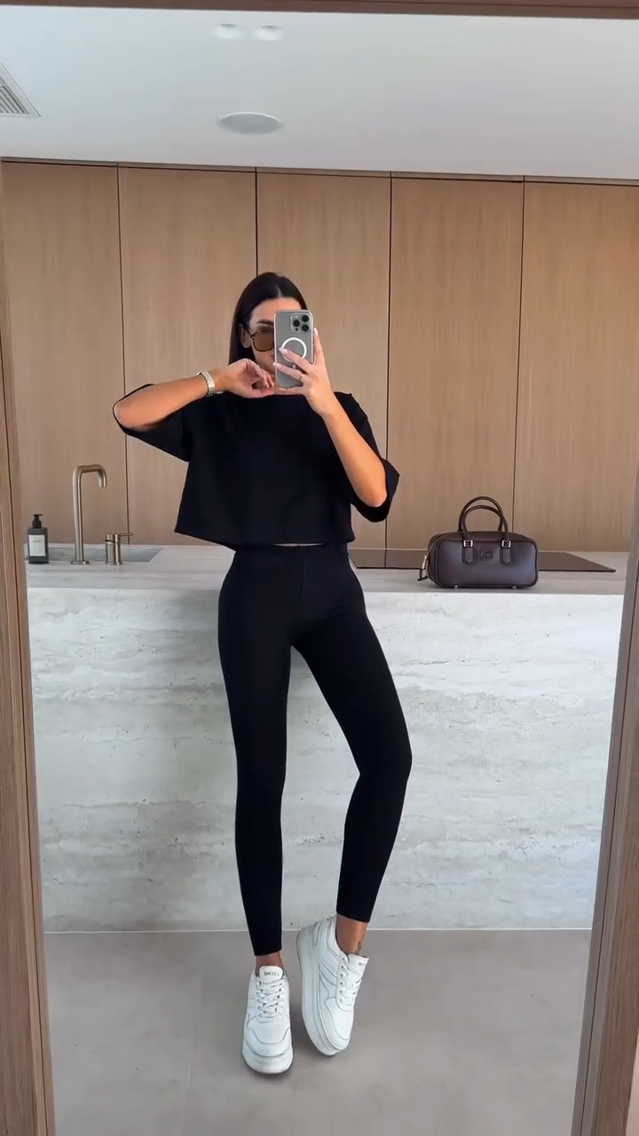 Conjunto Comfy Essential™: Comodidad Minimalista con Estilo Moderno