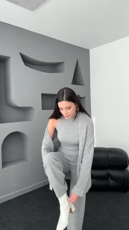 Conjunto Elegant Knit: Suavidad, Estilo y Equilibrio