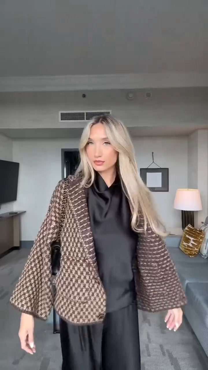 Chaqueta Parisian Check™ – Clásica, Chic y Atemporal